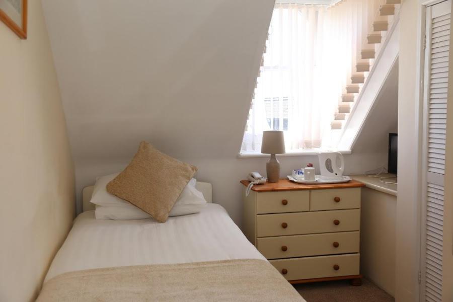 Runnymede Court Hotel Saint Helier Екстер'єр фото